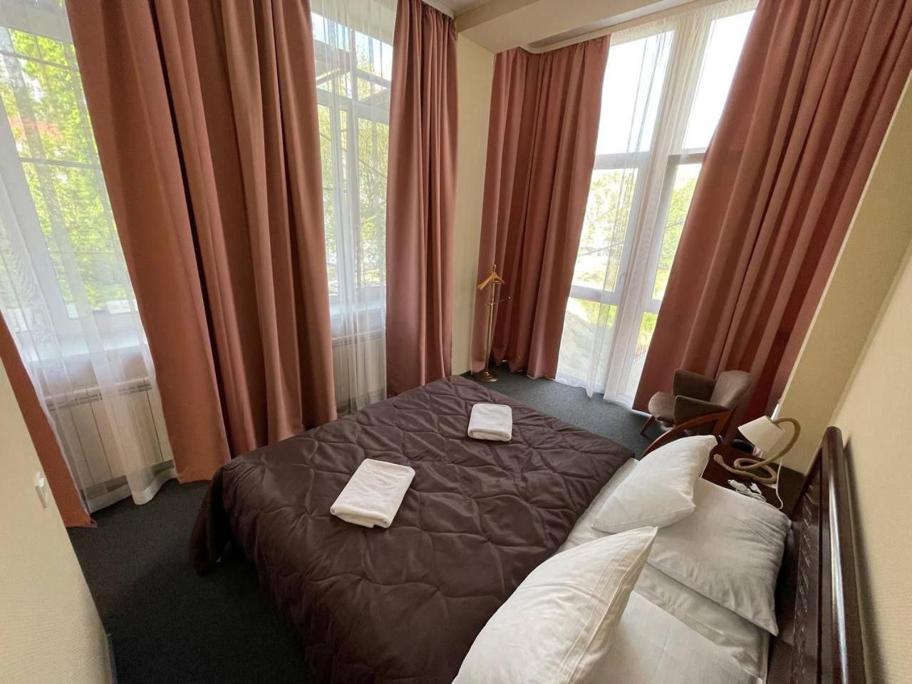 Hotel Express Корпус 2 キエフ エクステリア 写真